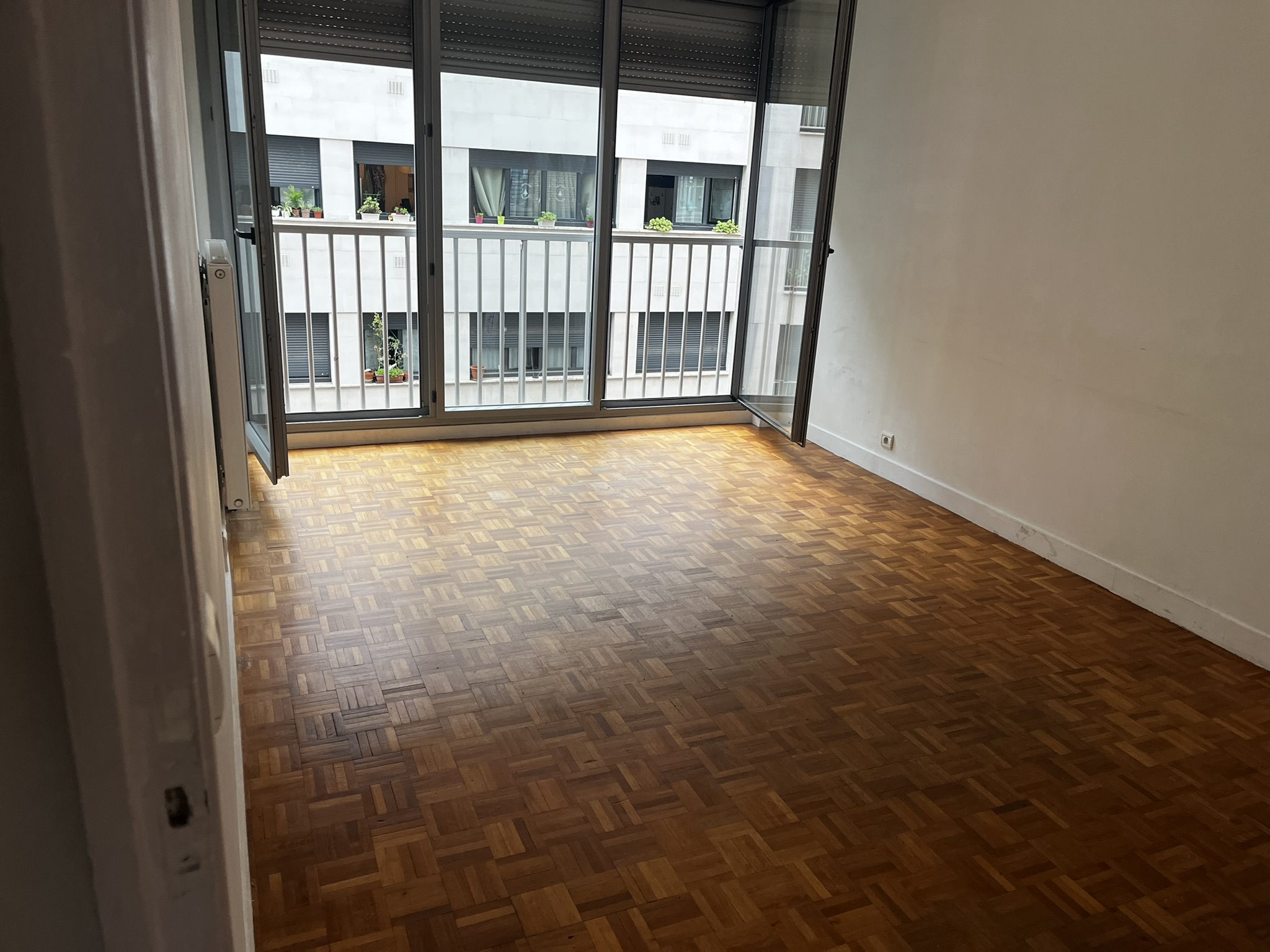 Appartement — 3 pièces · 54 m² à Paris - photo 2